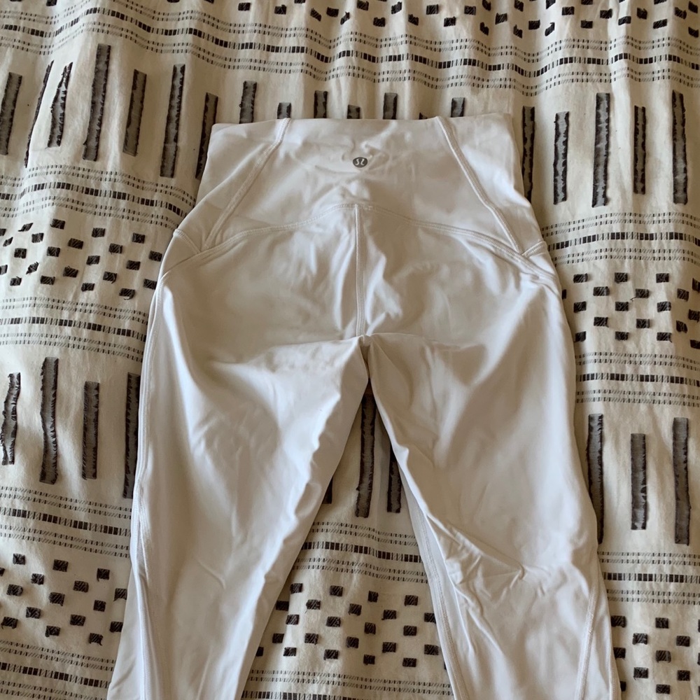 Lululemon Train Times Crop 21” - White, Size 4